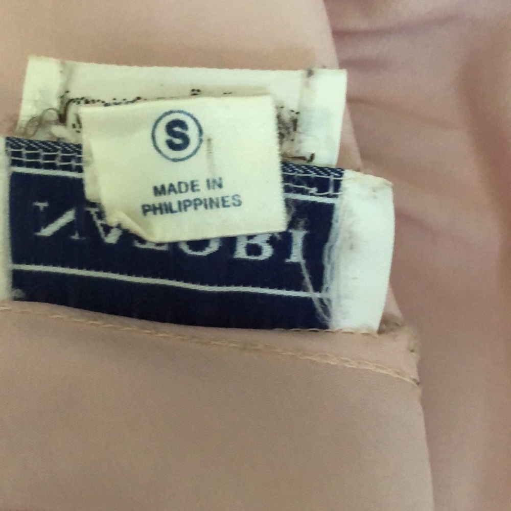 Natori. Neiman Marcus. Slip - Skirt. Lace detail. - Picture 5 of 5